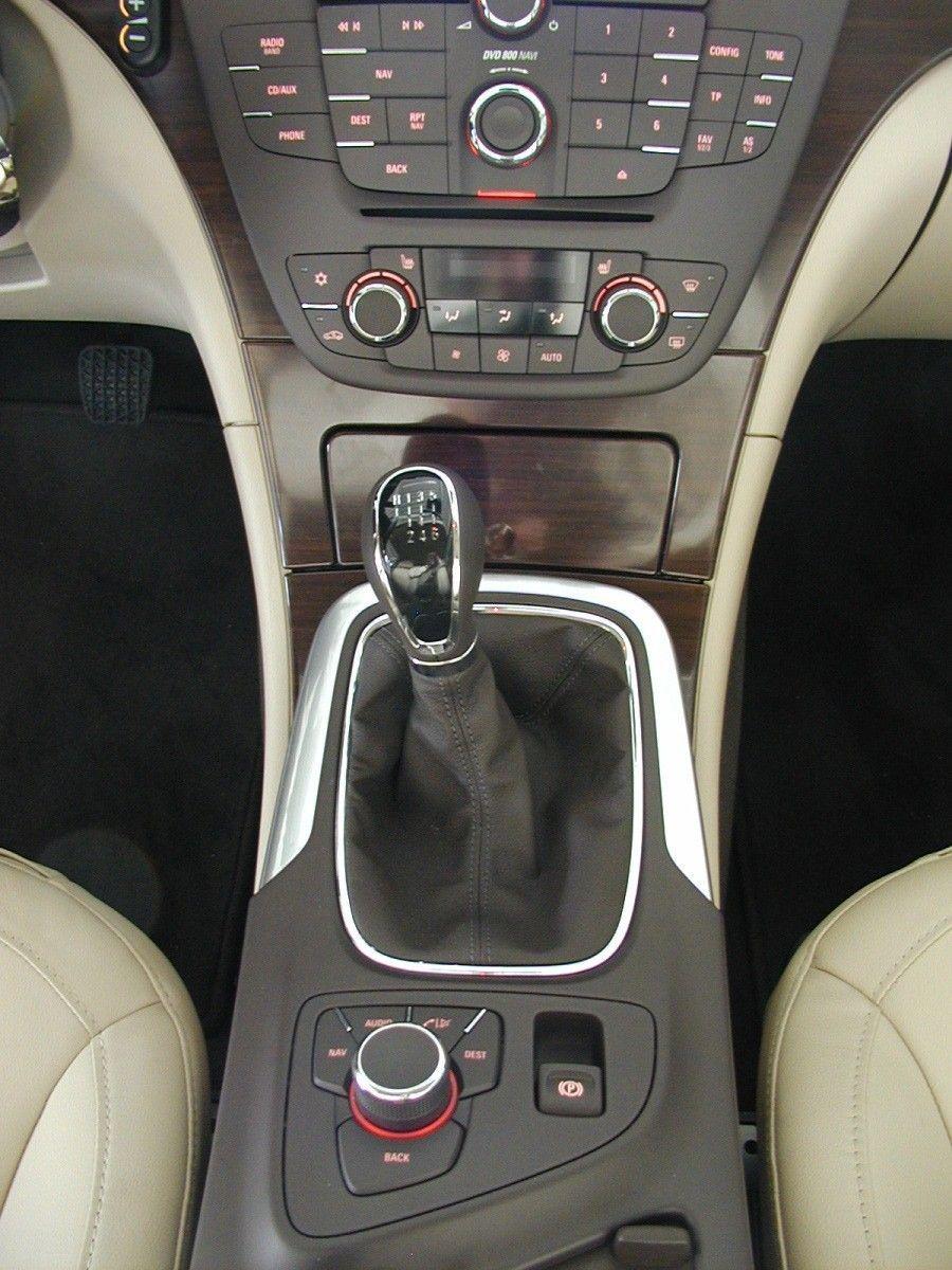  Opel Insignia Sports Tourer 2008 года  (фото 41 из 127)
